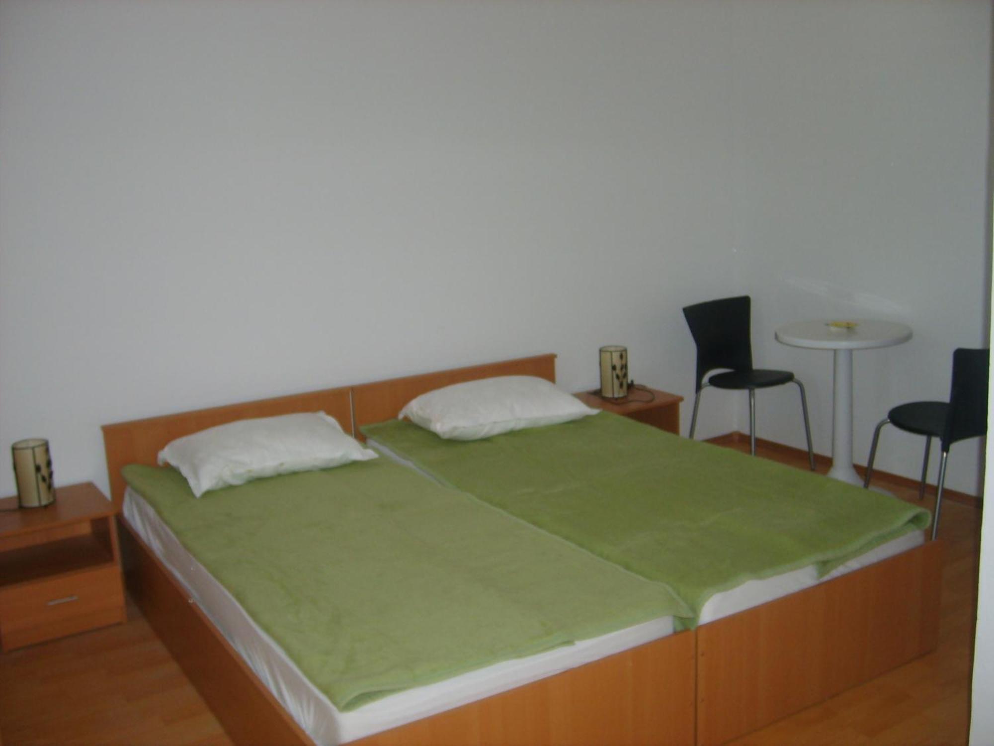 Apartmani Kljunak ザトン エクステリア 写真