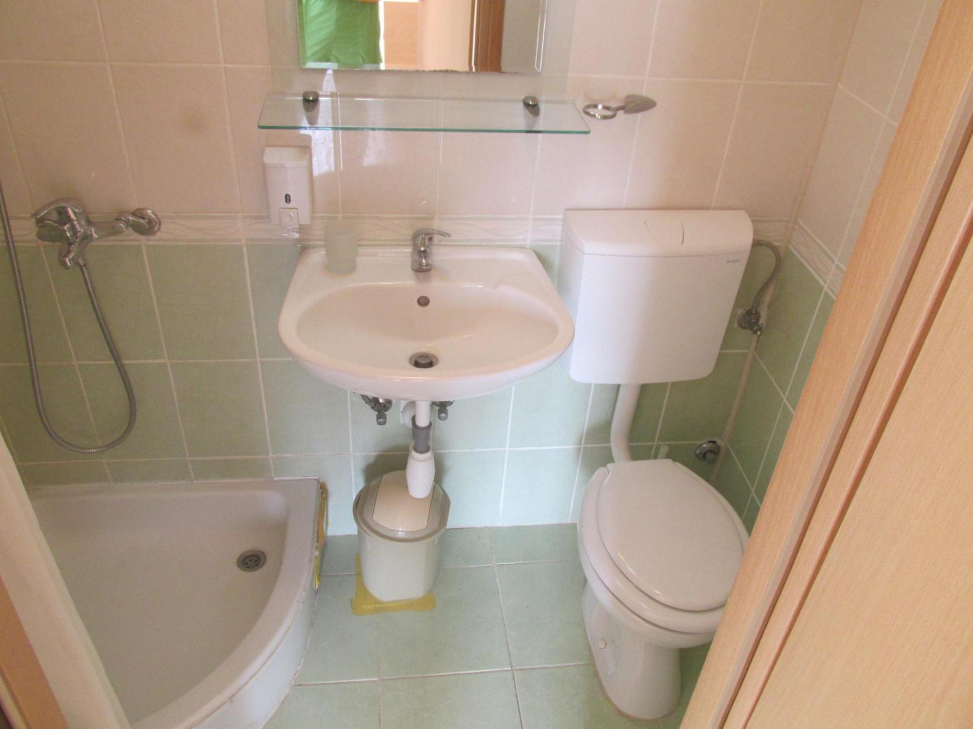 Apartmani Kljunak ザトン 部屋 写真
