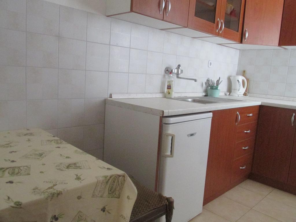 Apartmani Kljunak ザトン エクステリア 写真
